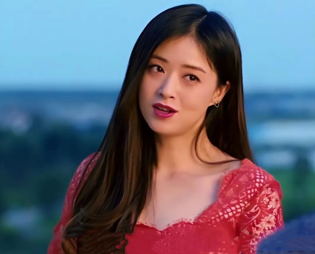 41岁蒋欣身材逆袭,泳装照惊艳网友